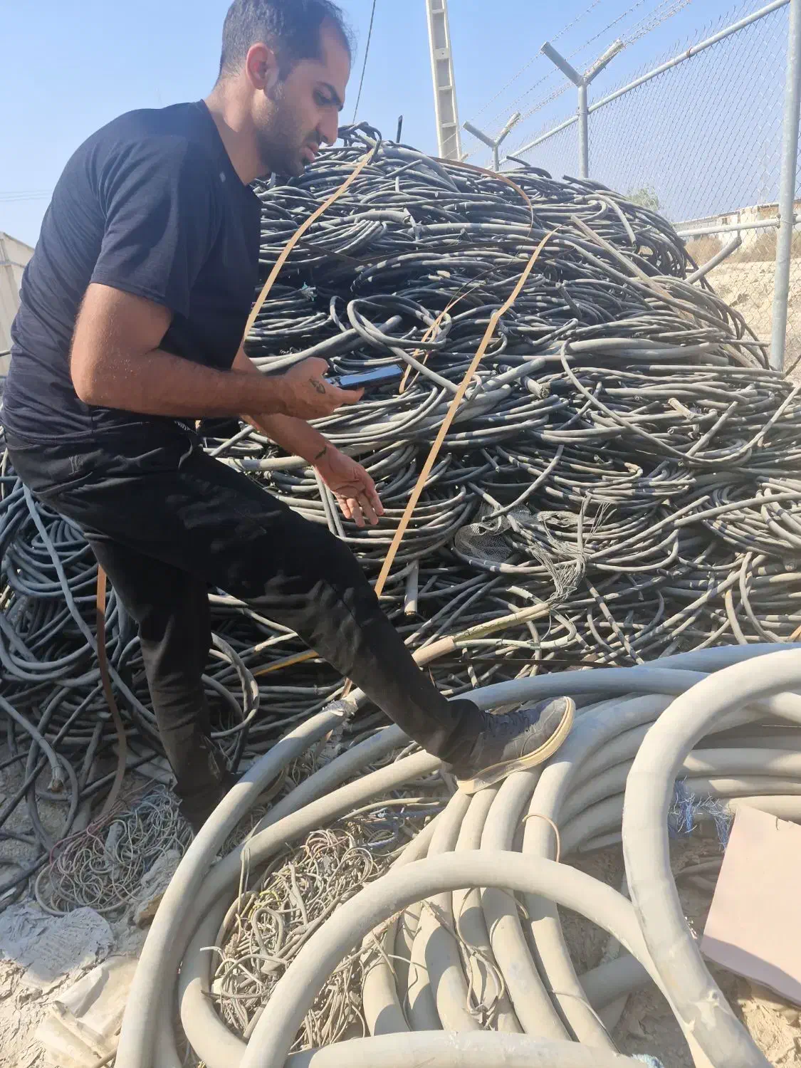 خرید ضایعات به صورت عمده بابالاترین قیمت روز .نقدی|خدمات پیشه و مهارت|سیراف, |دیوار