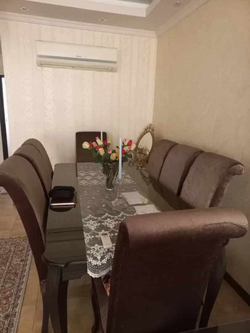 مبل هفت نفره به همراه میز ناهارخوری ۸ نفره|میز و صندلی غذاخوری|شفت, |دیوار