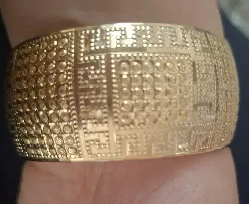 تک پوش طلا پهن در حد نو|جواهرات|بروجرد, |دیوار