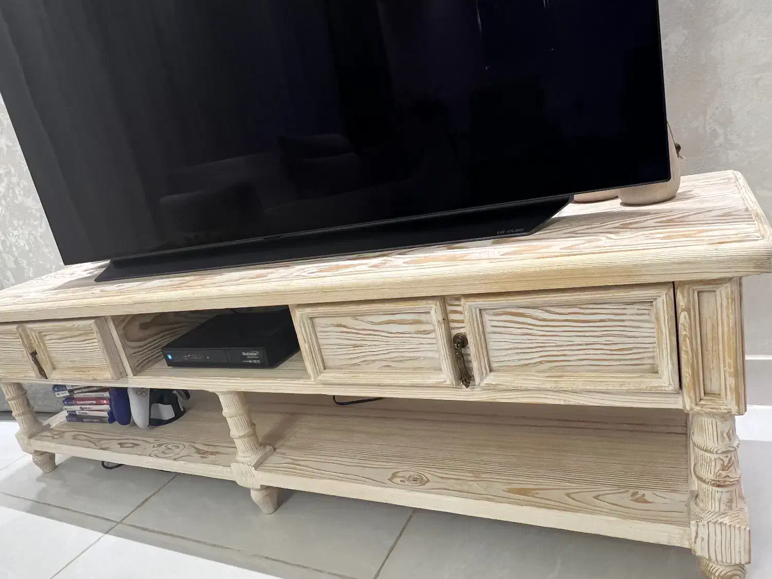 میز تلوزیون|مبلمان خانگی و میز عسلی|همدان, |دیوار