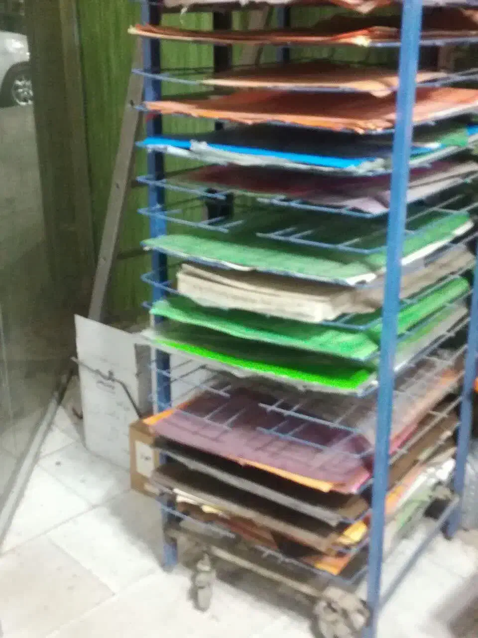 استند کاغذ و کتاب داستان|لوازم التحریر|اهواز, کوی ایثار|دیوار