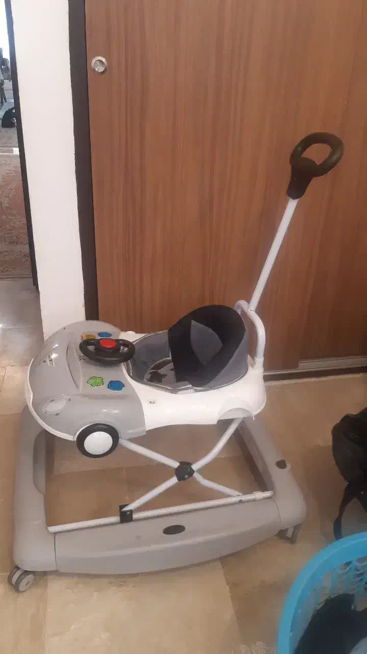 روروئک موزیکال دلیجان وکریرو سک کودک|اسباب و اثاث بچه|قم, شهرک قدس|دیوار