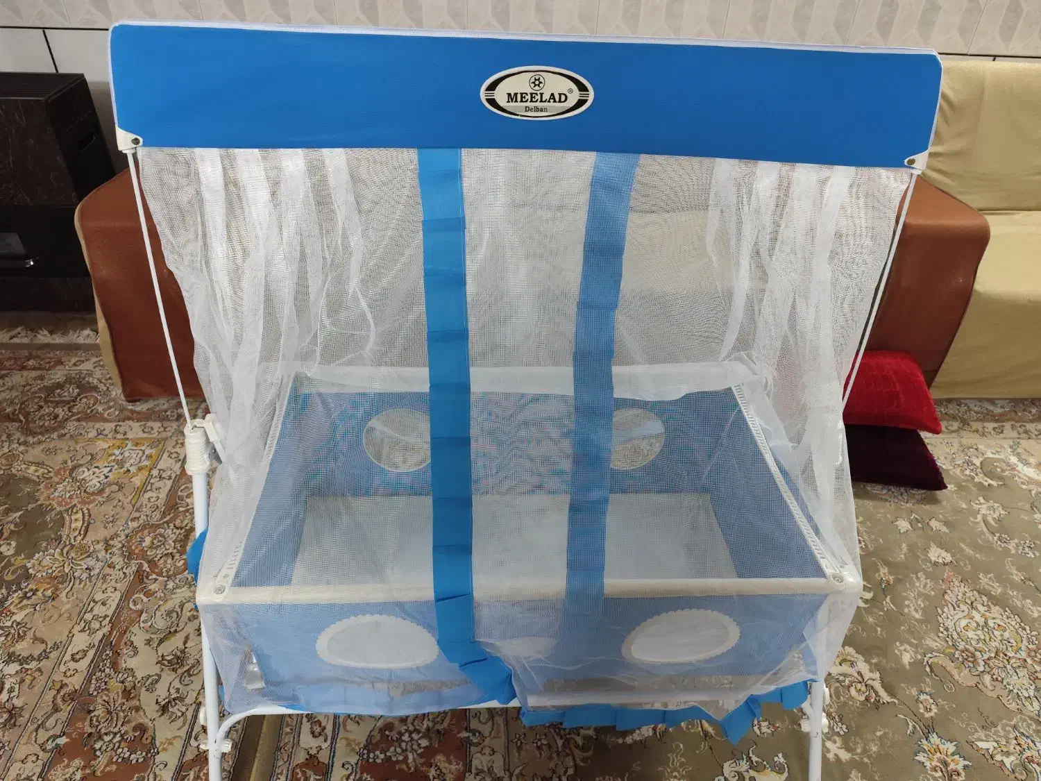 گهواره میلاد در حد نو به خریدار  تخفیف داده میشود|اسباب و اثاث بچه|ابریشم, |دیوار