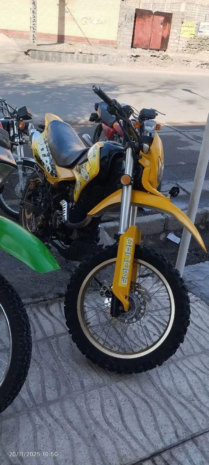 تریل جترو روان 200|موتورسیکلت|جیرفت, |دیوار