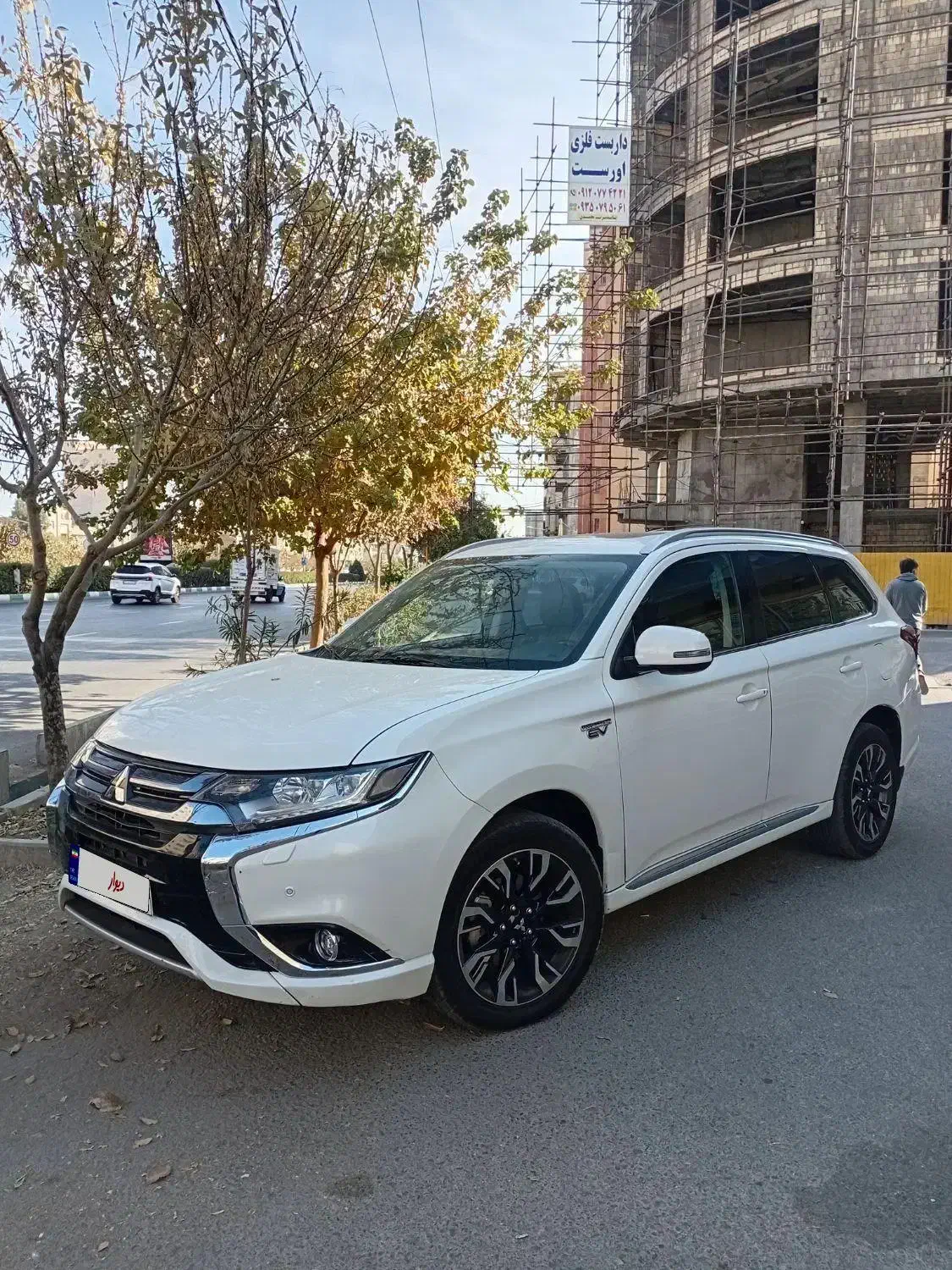 میتسوبیشی اوتلندر|خودرو سواری و وانت|قم, زنبیل آباد|دیوار