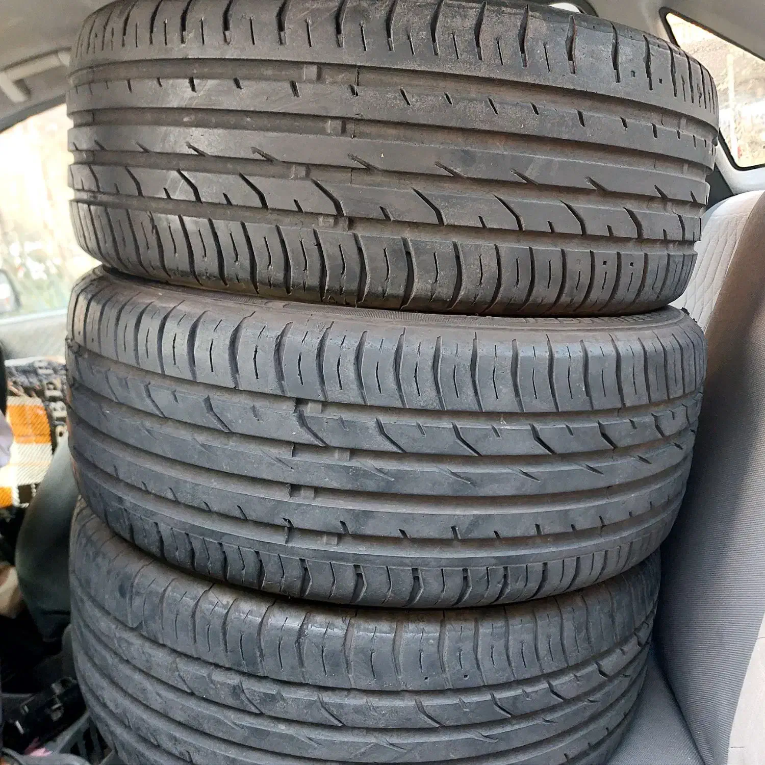 لاستیک ۱۶. ب۲۰۵ بارز|قطعات یدکی و لوازم جانبی|آفتاب, |دیوار