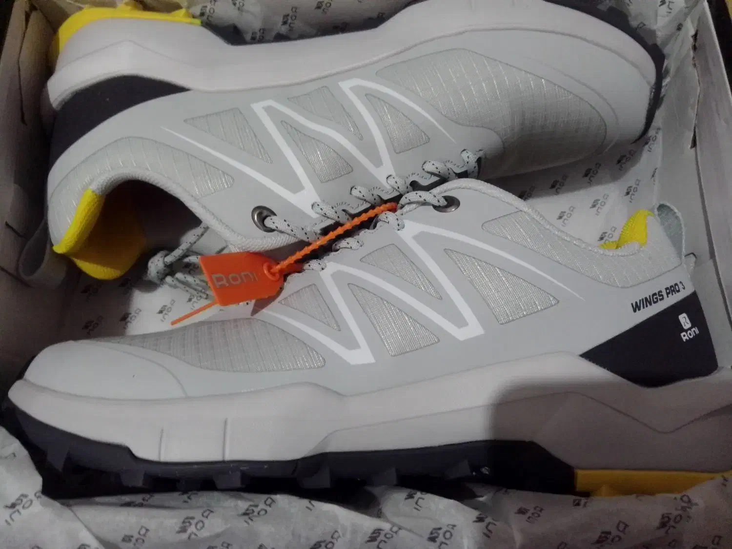 کفش رونی اصل نو|کیف، کفش، کمربند|تهران, امیریه|دیوار