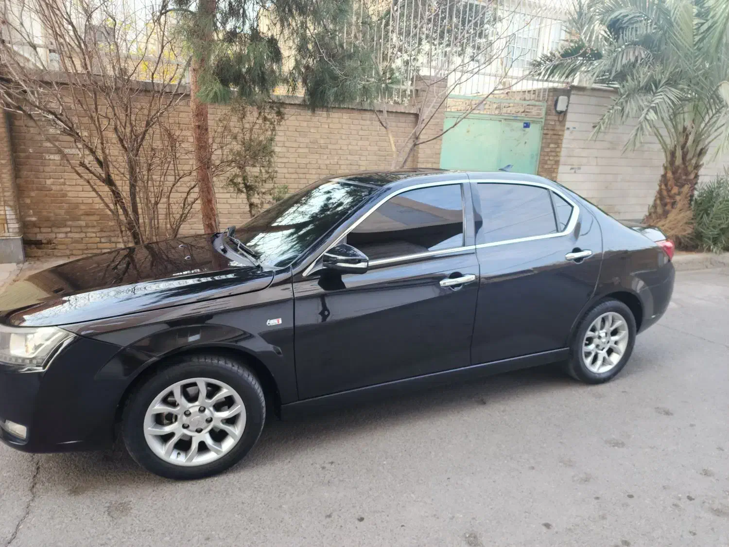 دنا پلاس توربو اتومات ۴۰۱ تمیز|خودرو سواری و وانت|قم, زنبیل آباد|دیوار