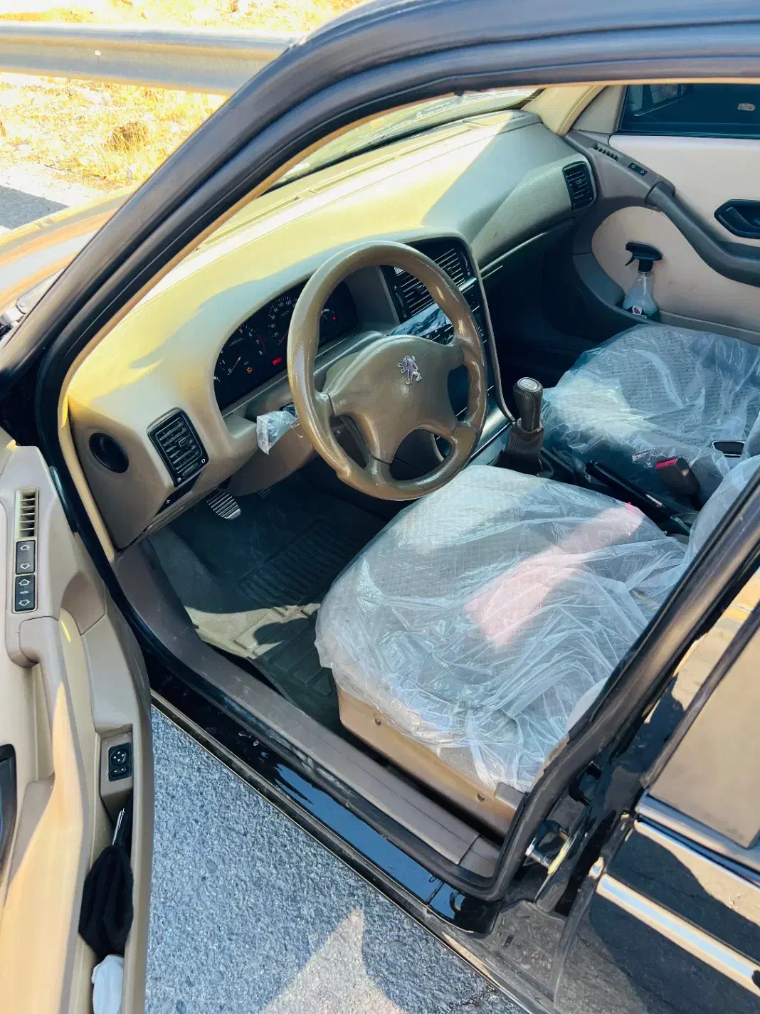 پژو۴۰۵ اتاق تعویض ۱۴۰۴|خودرو سواری و وانت|ایلام, |دیوار