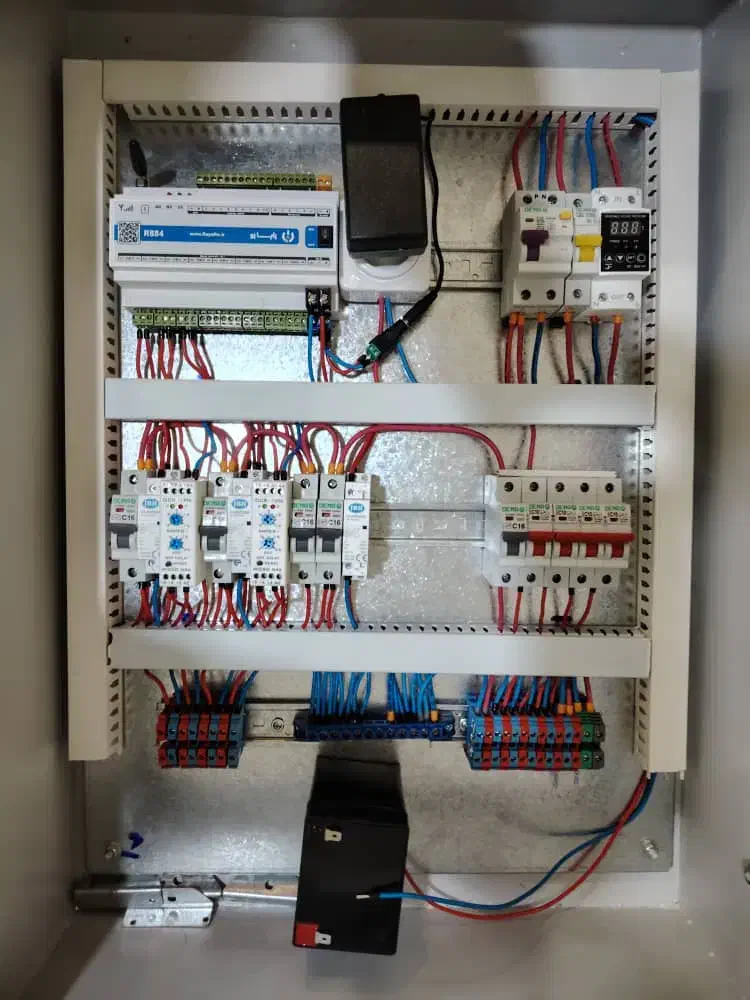 برقکار ساختمان و برق صنعتی|خدمات پیشه و مهارت|دزفول, |دیوار