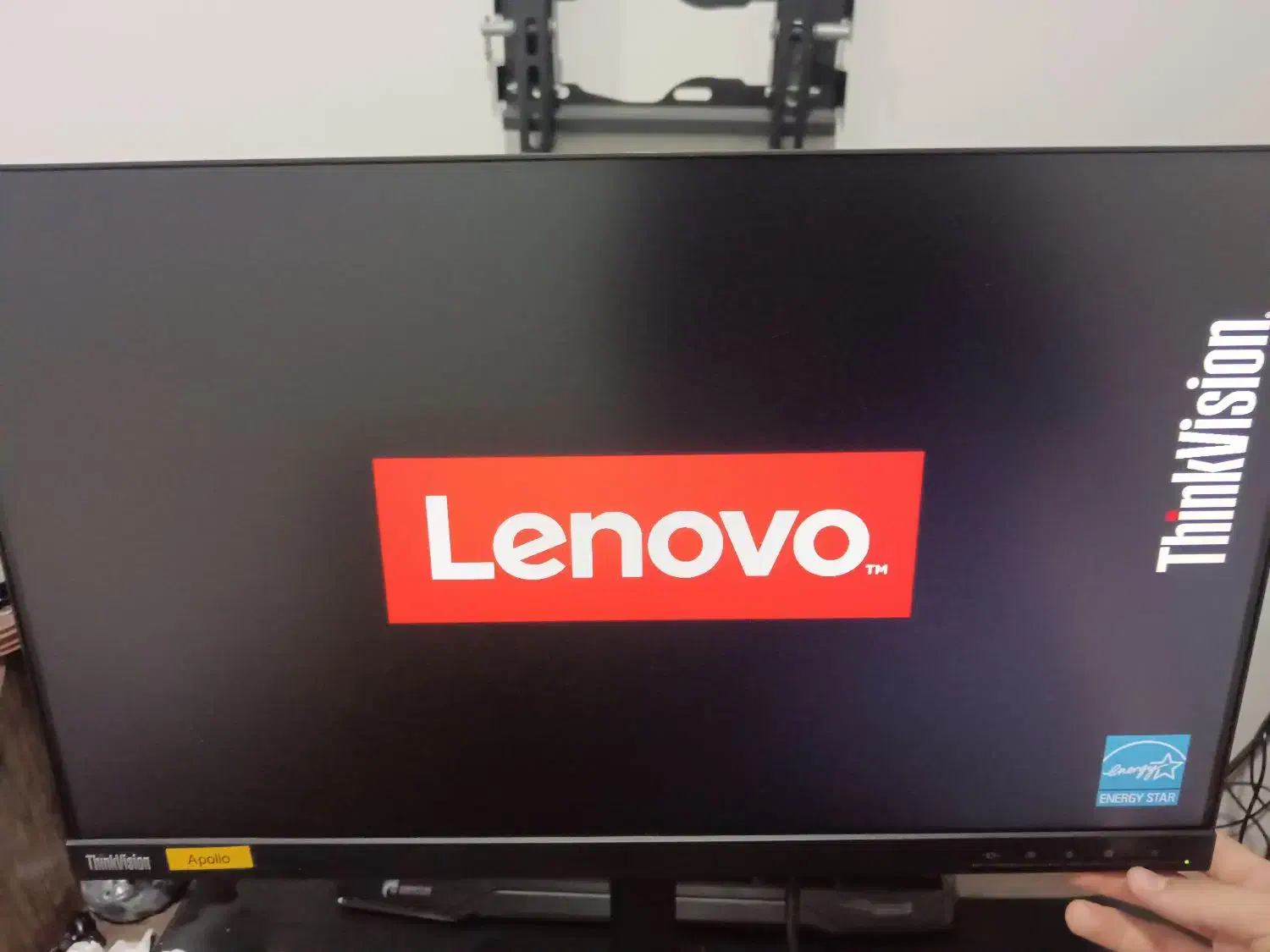 مانیتور حرفه ای Lenovo 24|قطعات و لوازم جانبی رایانه|بوشهر, |دیوار