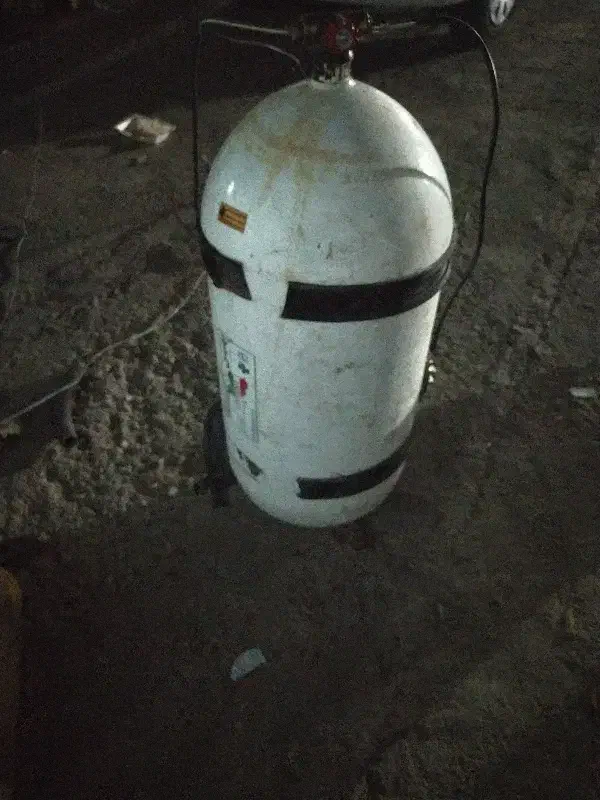 یه عدد کپسول CNG|قطعات یدکی و لوازم جانبی|هشتگرد, هشتگرد قدیم|دیوار