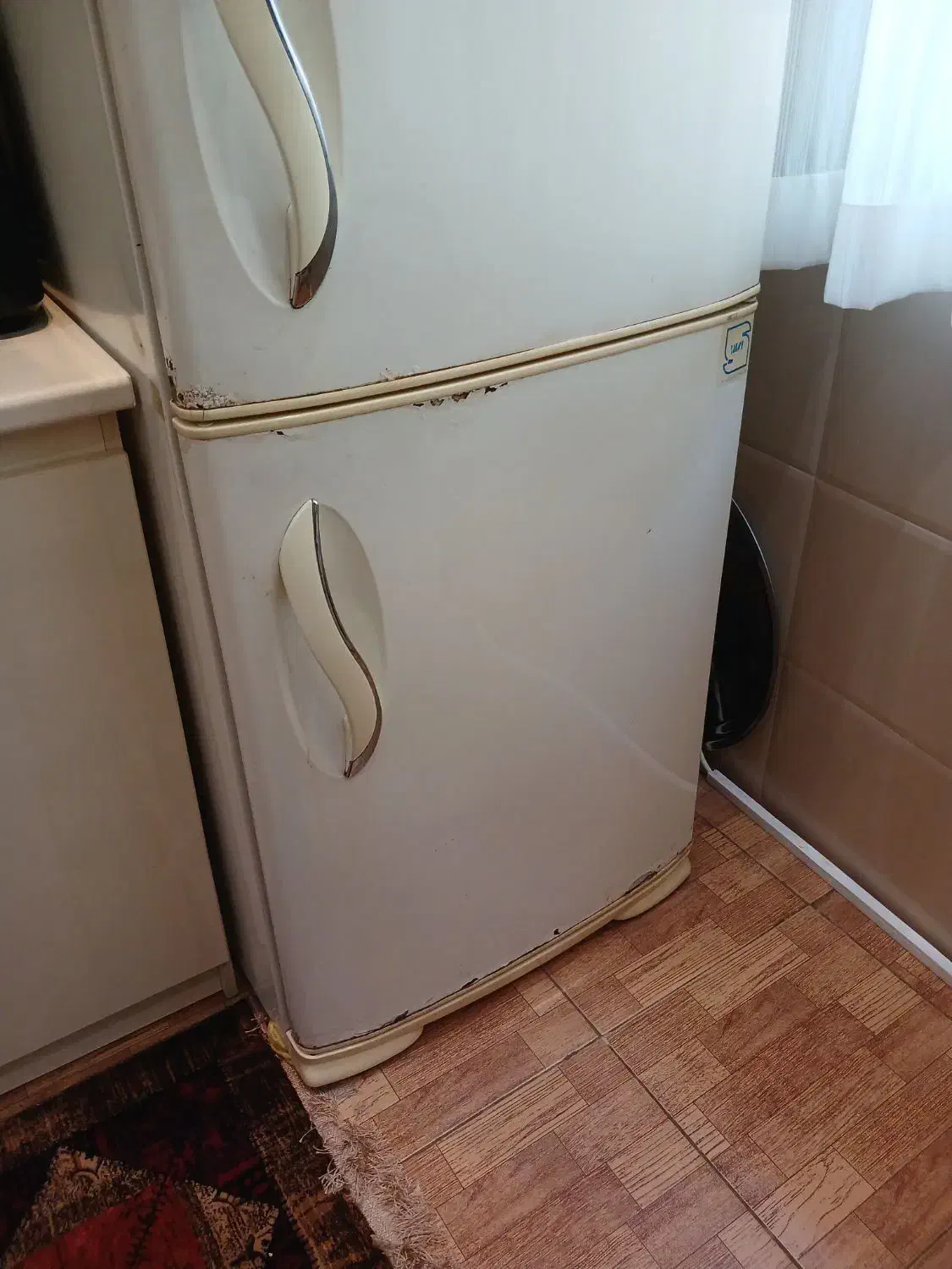 یخچال امرسان|یخچال و فریزر|رشت, منظریه|دیوار