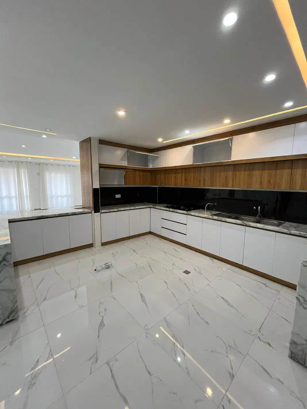 ۲۲۵متر/تک واحدی/ دو بر نور/ رهن دار/ابن سینا|فروش آپارتمان|یاسوج, |دیوار