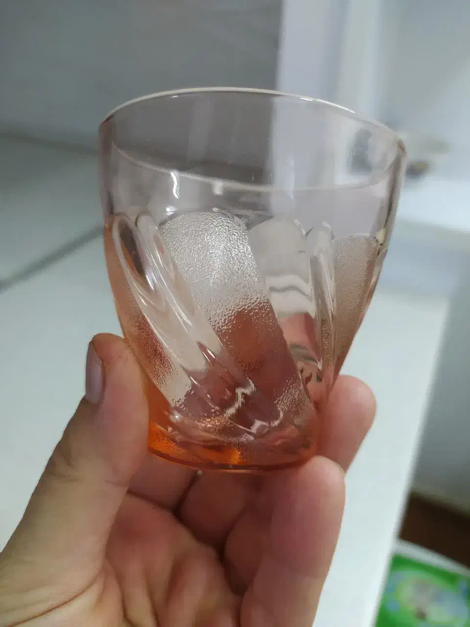 ظرف و فنجان نعلبکی فرانسوی صورتی|ظروف سرو و پذیرایی|قم, شاه احمد قاسم|دیوار