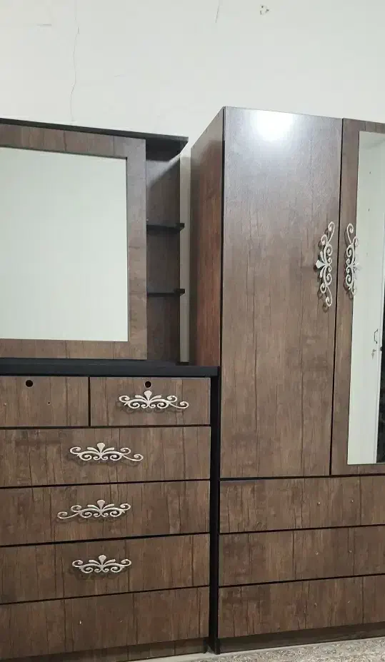 کمد دراور|جاکفشی، کمد، دراور|ملایر, |دیوار