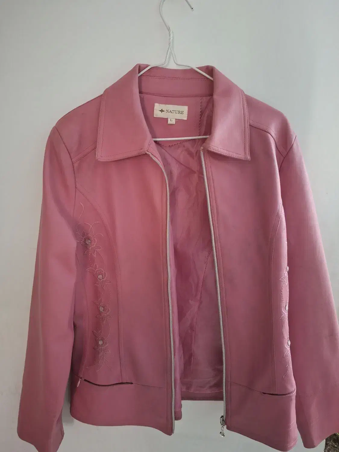 کت چرم صورتی|لباس|پردیس, فاز ۱۱|دیوار