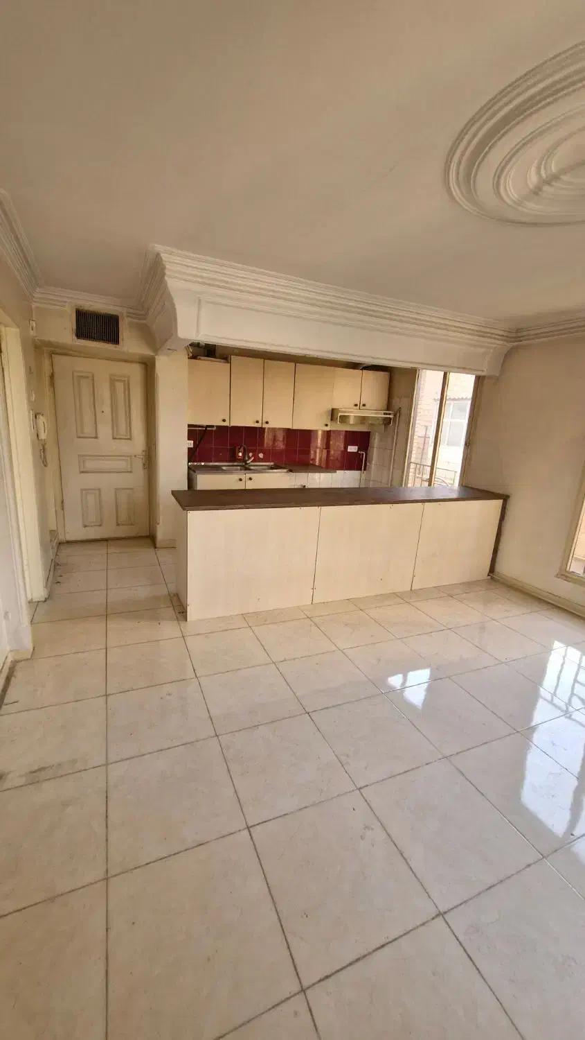 ۵۵ متر/خوش نقشه/۲ طرف نورگیر/خ کمیل