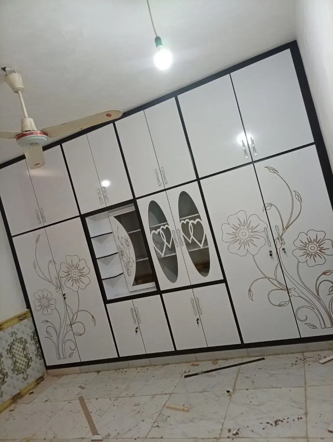 سوسنگرد|جاکفشی، کمد، دراور|سوسنگرد, |دیوار