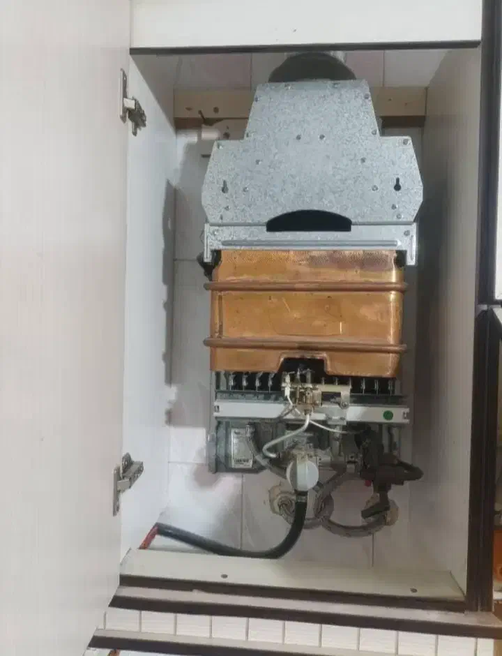 سرویس انواع ابگرمکن دیواری پمپ آب و تصفیه آب|خدمات پیشه و مهارت|اهواز, کوی مهدیس|دیوار