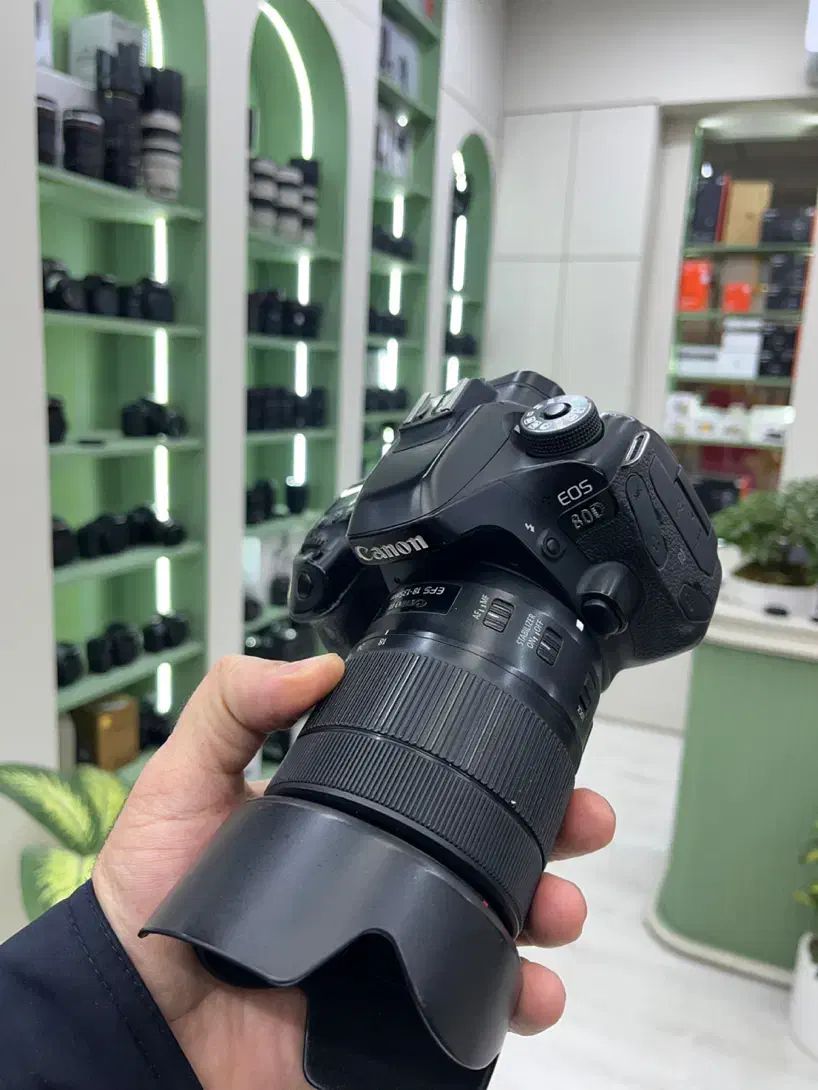 کنون 80D لنز ۱۸/۱۳۵|دوربین عکاسی و فیلم‌برداری|قم, بلوار امین و ساحلی|دیوار