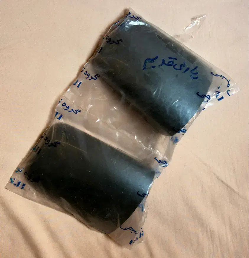 قاب آینه پژو پارس قدیم دو عدد رنگ نوک مدادی|قطعات یدکی و لوازم جانبی|رشت, شهریاران|دیوار