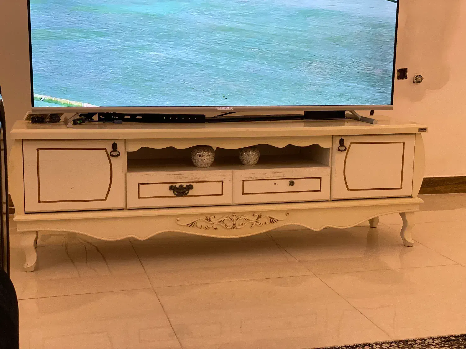 میز تلوزیون|میز تلویزیون|رشت, حمیدیان|دیوار