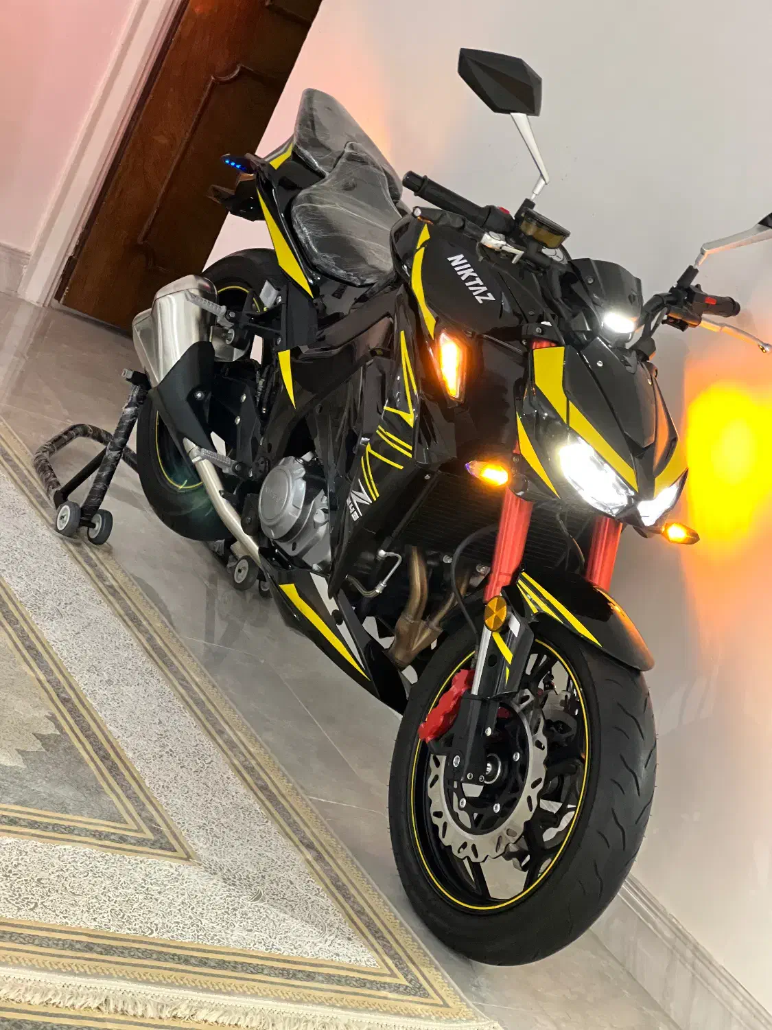 طرح zنیکتاز1404 معاوضه با 206|موتورسیکلت|درگزین, |دیوار