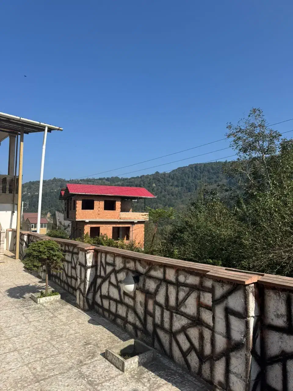 ویلا داری چشم انداز در منطقه توریستی لفور|فروش خانه و ویلا|آلاشت, |دیوار