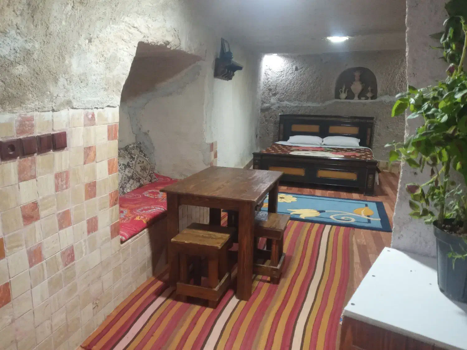 سوئیت سخره ای در کندوان|اجارهٔ کوتاه‌مدت آپارتمان و سوئیت|اسکو, |دیوار