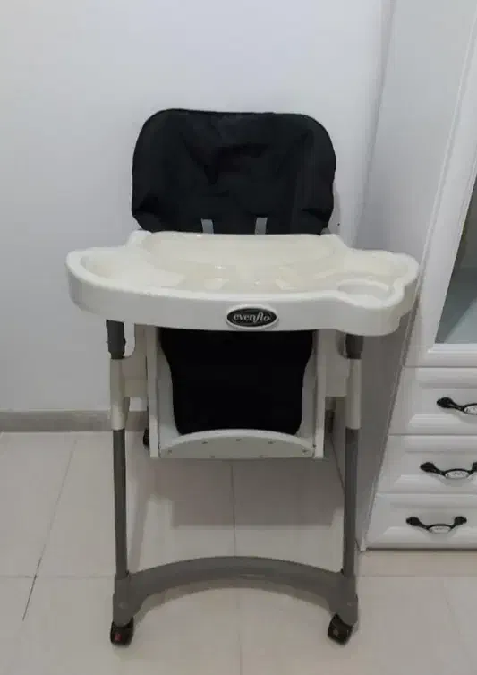 صندلی غذا کودک|تخت و صندلی بچه|محمدشهر, شهرک پیام (مهرالبرز)|دیوار