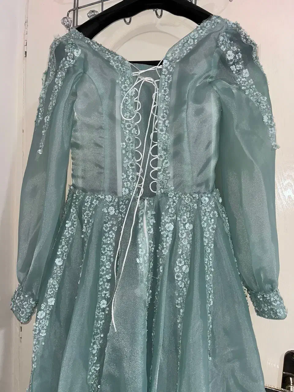 پیراهن مجلسی کاملا نو|لباس|رباط‌کریم, رباط‌کریم|دیوار