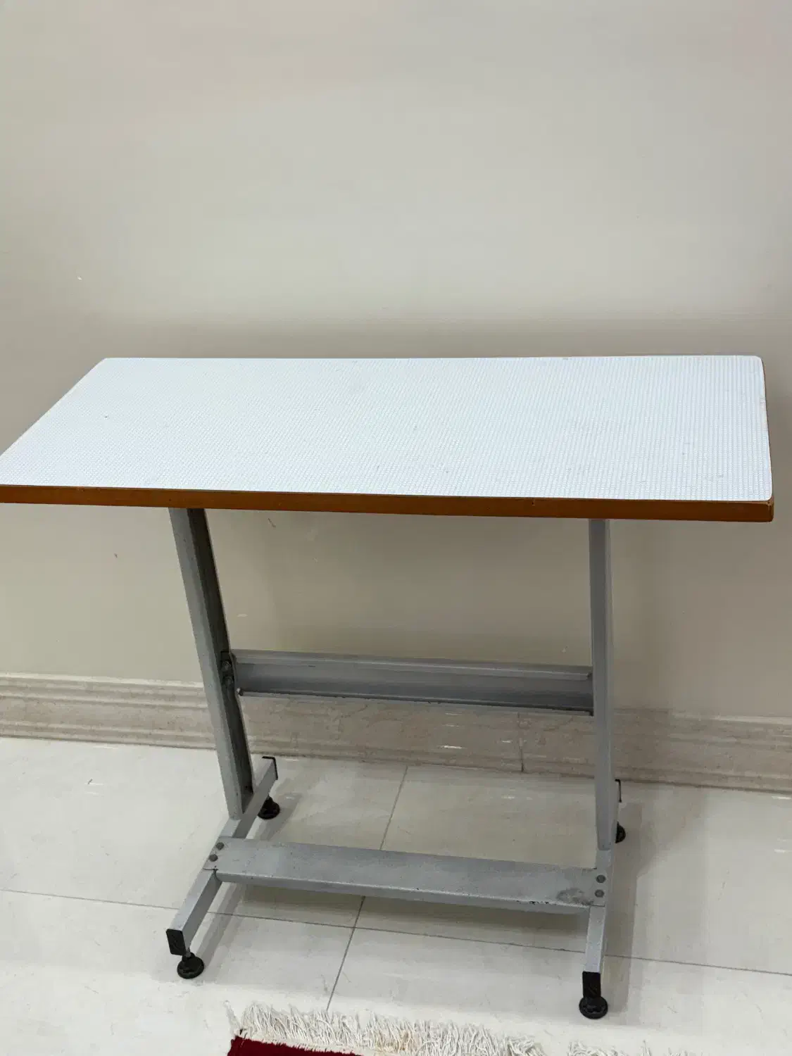 تجهیزات سالنی|میز تحریر و کامپیوتر|بندر گناوه, |دیوار