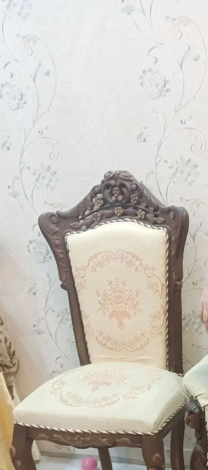 مبل سلطنتی 9نفر و میز ناهار10نفر دوبرمنبت|مبلمان خانگی و میز عسلی|اصفهان, علی قلی آقا|دیوار