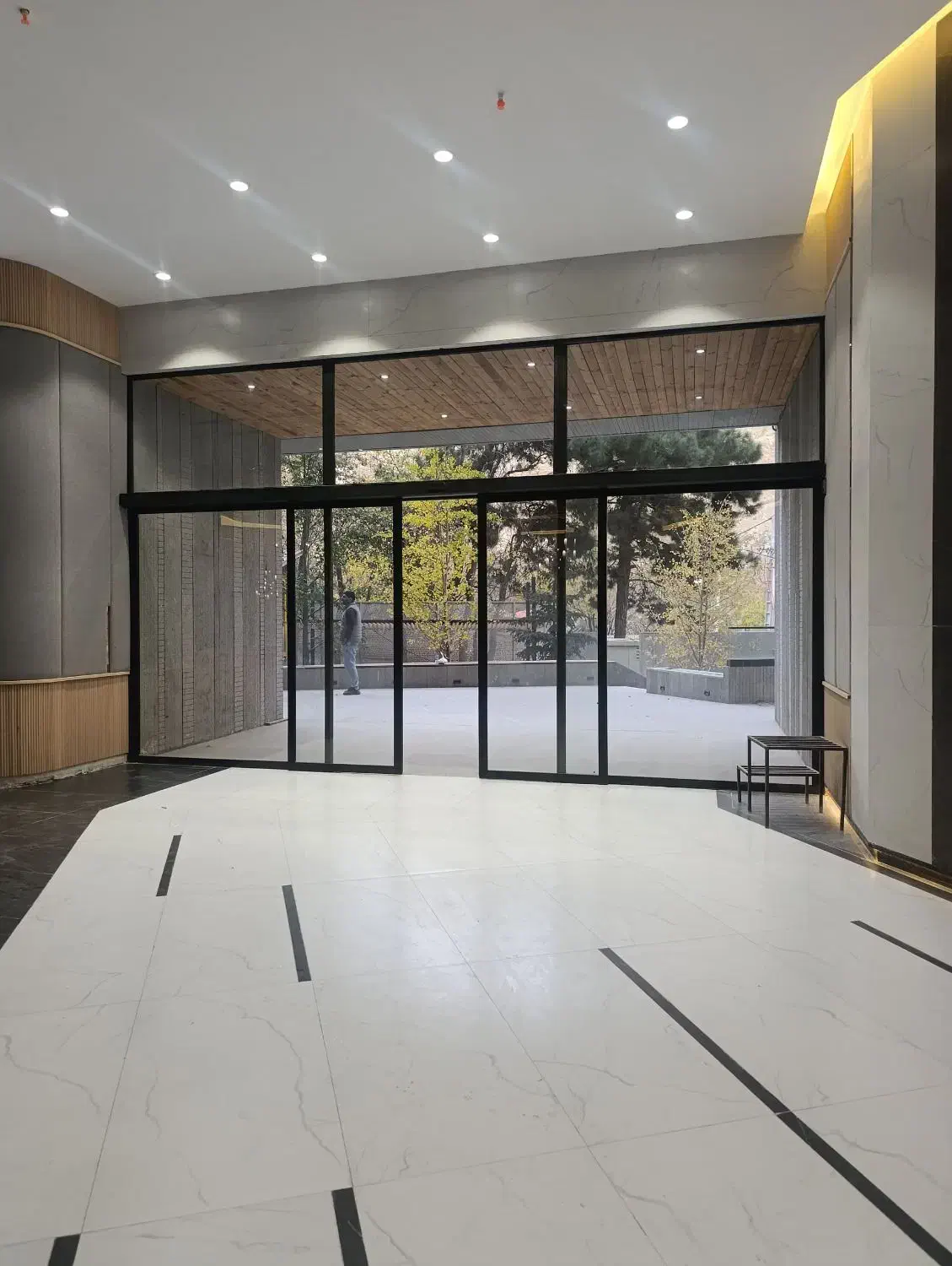 آپارتمان ۲۷۰ متر. نیاوران  270 متر  ۴ خواب عا.لی