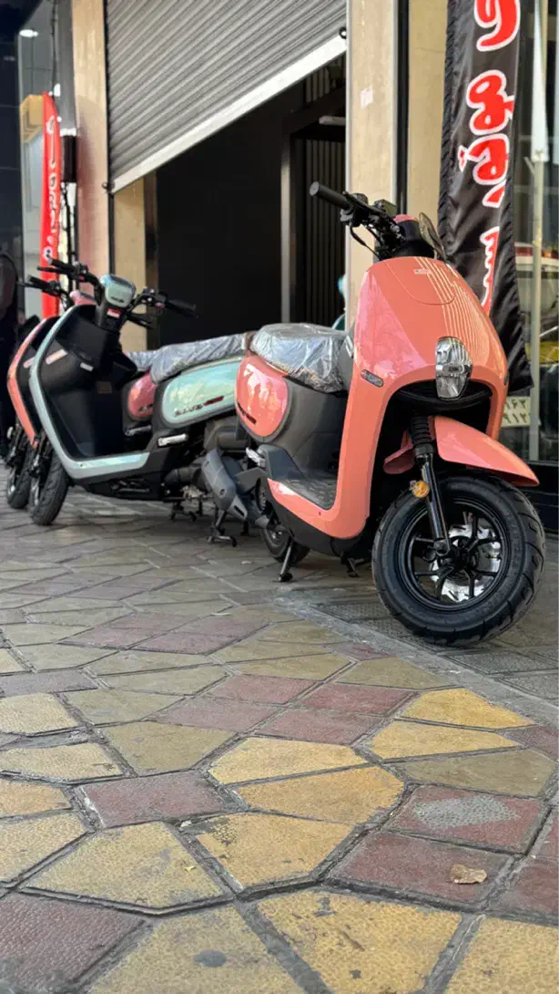 مزایده فزون گلکسی نیرو موتور CLB 125صفر۱۴۰۴بانوان|موتورسیکلت|تهران, عباسآباد|دیوار