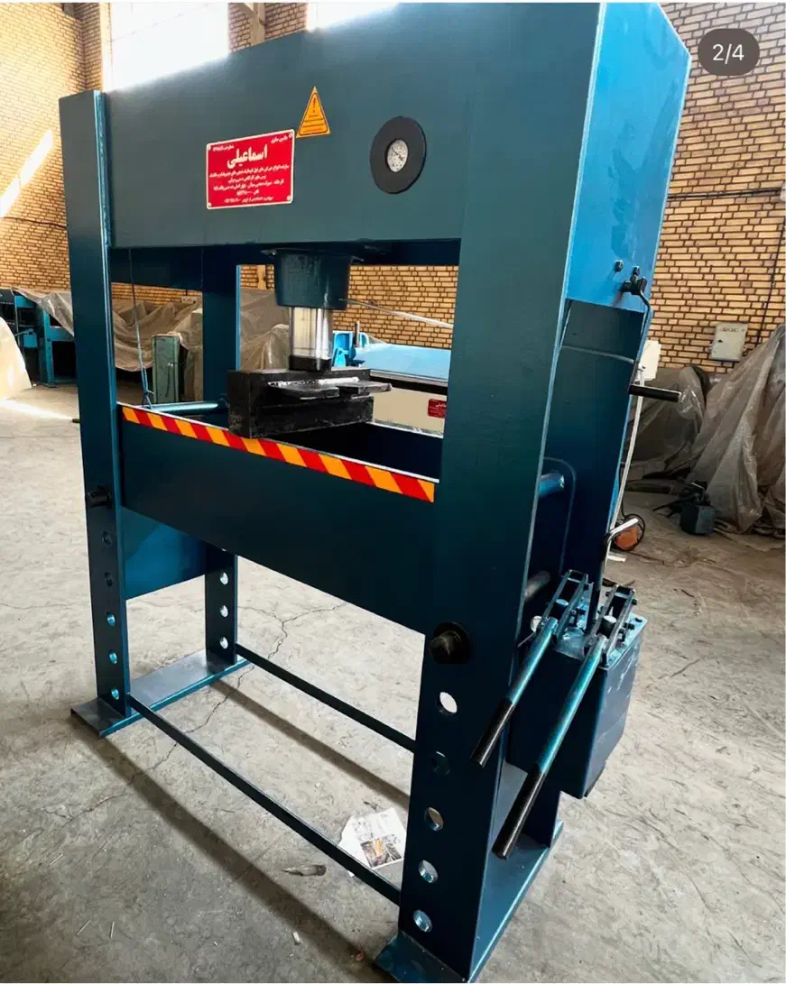 پرس هیدرولیکی ۱۰۰ تن دهنه ۱۲۰ دستی|ماشین‌آلات صنعتی|تهران, چیتگر جنوبی|دیوار