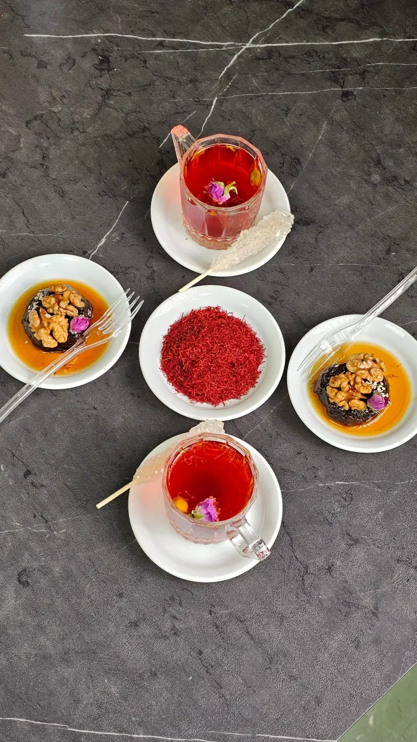 سالن کار|استخدام خدمات فروشگاه و رستوران|تبریز, |دیوار