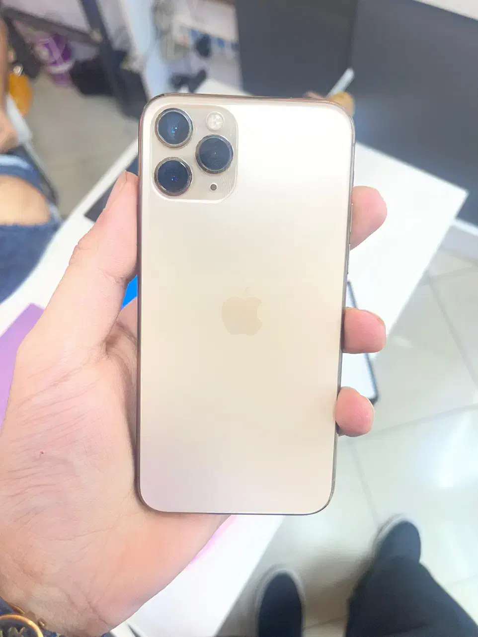 اپل‌ ایفون ۱۱پرو حافظه ۲۵۶ گیگابایت iphone 11pro|موبایل|تهران, صادقیه|دیوار