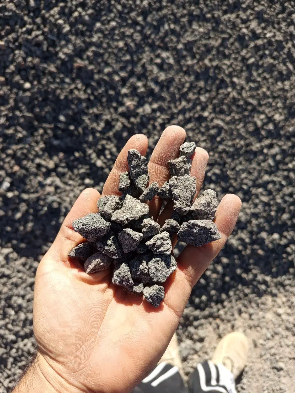 آجر .پوکه. شن و ماسه|مصالح و تجهیزات ساختمان|قروه, |دیوار