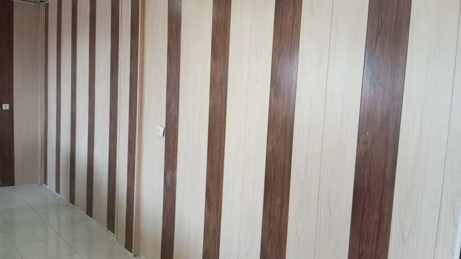 اجرایه خدمات تایل و پیویسی و دیوار پوش|خدمات پیشه و مهارت|دوگنبدان, |دیوار