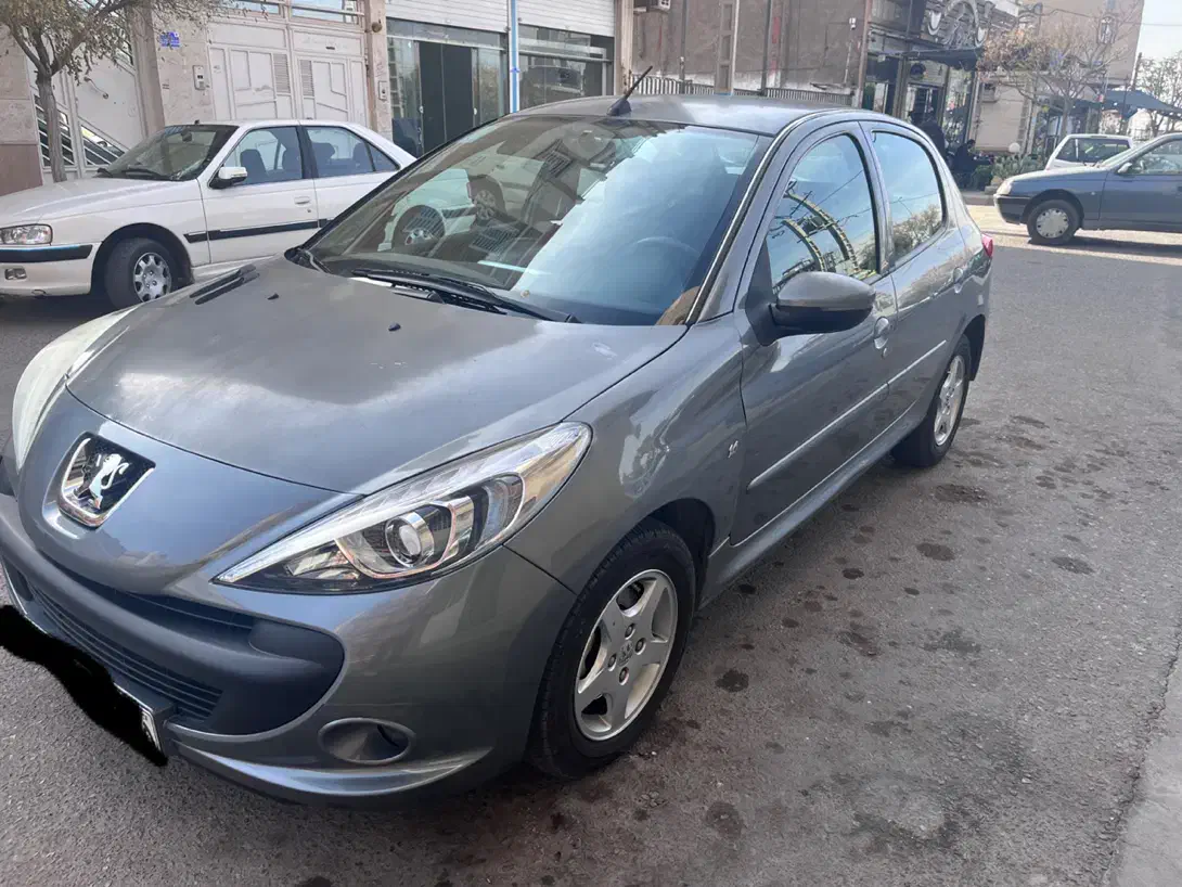 ۲۰۷ فلز ۱۳۹۶|خودرو سواری و وانت|سیرجان, |دیوار