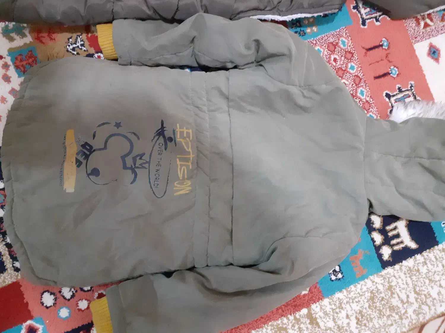 یک عدد کاپشن و پافر برای هفت و هشت ساله|لباس|ملایر, |دیوار