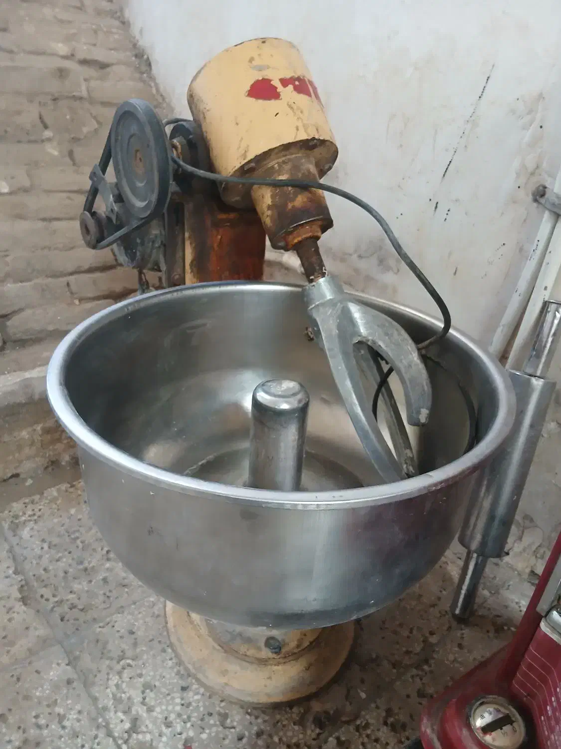 کمد   .    یه خمیر گیر خوب هم هست توافقی|تخت و صندلی بچه|سبزوار, باهنر|دیوار