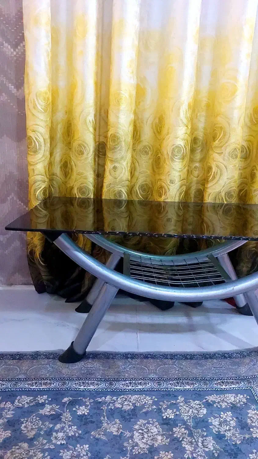 میز جلو مبلی تازه خرید شده|مبلمان خانگی و میز عسلی|مسجد سلیمان, |دیوار