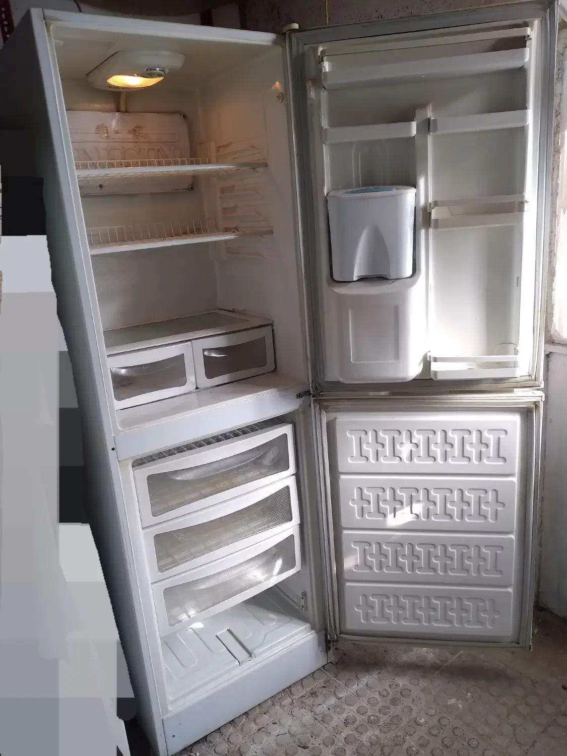 یخچال فریزرمتورفابریک به شرط تعمیرکارخودتون|یخچال و فریزر|تربت جام, جامرود|دیوار