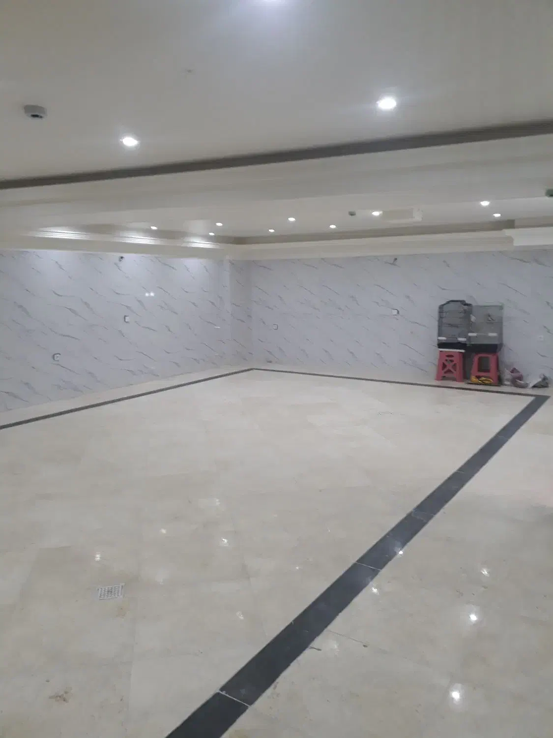 ۱۲۰ متر زیر زمین تجاری پیروزی شکوفه|اجارهٔ دفتر کار، اتاق اداری، مطب|تهران, دژکام|دیوار