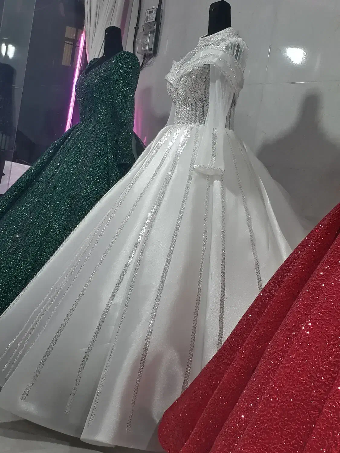 شاد|لباس|گرگان, |دیوار