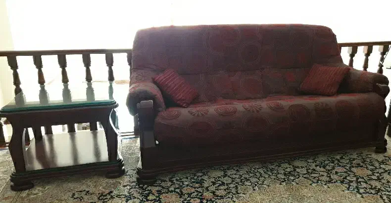 مبل راحتی با بدنه چوب و رویه های قابل جدا شدن|مبلمان خانگی و میز عسلی|دماوند, دماوند|دیوار