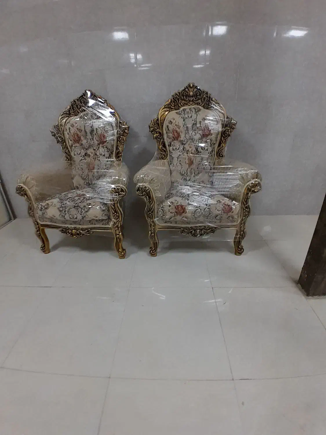 مبل حقیقت|مبلمان خانگی و میز عسلی|چالوس, |دیوار